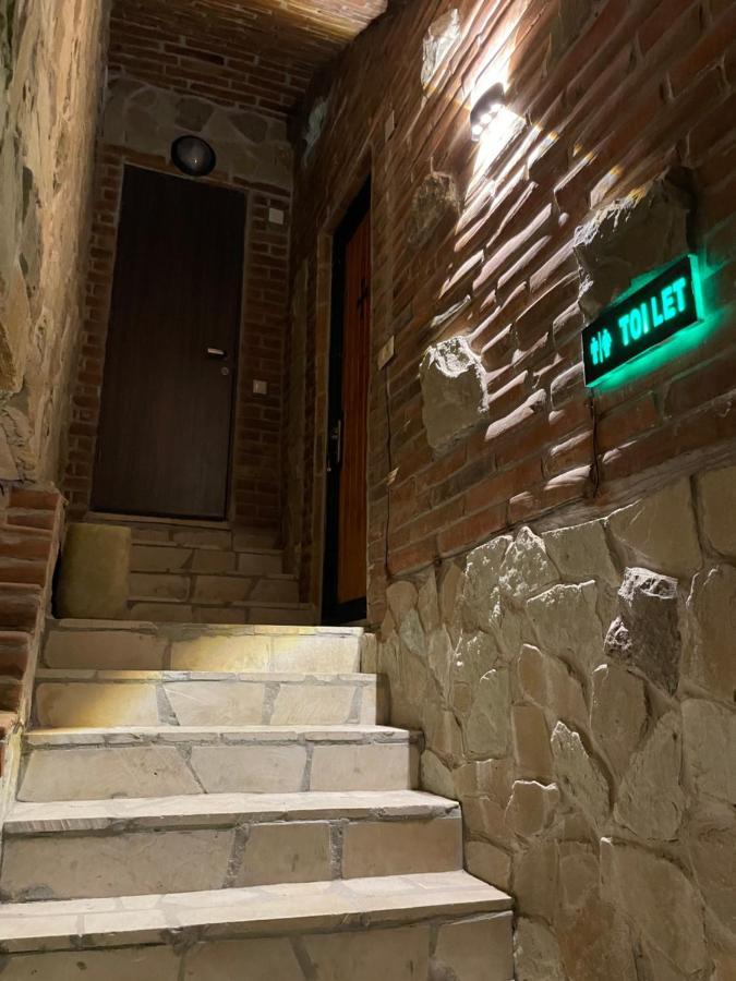 Chogo Hotel Kutaiszi Kültér fotó