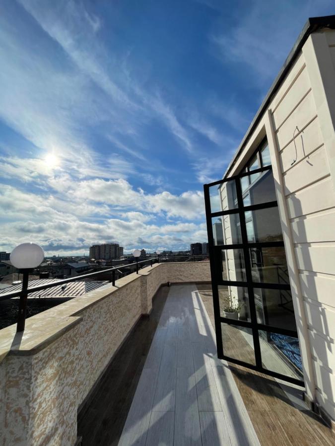 Chogo Hotel Kutaiszi Kültér fotó