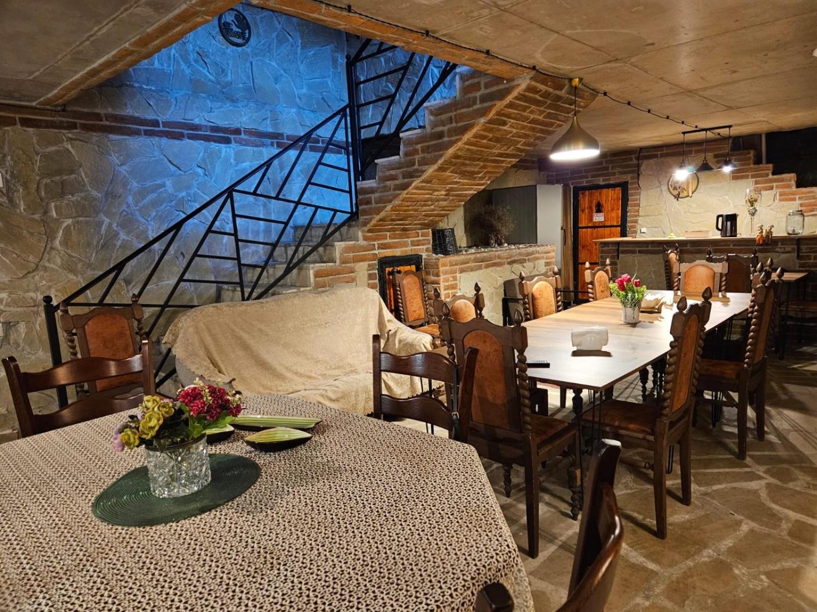 Chogo Hotel Kutaiszi Kültér fotó